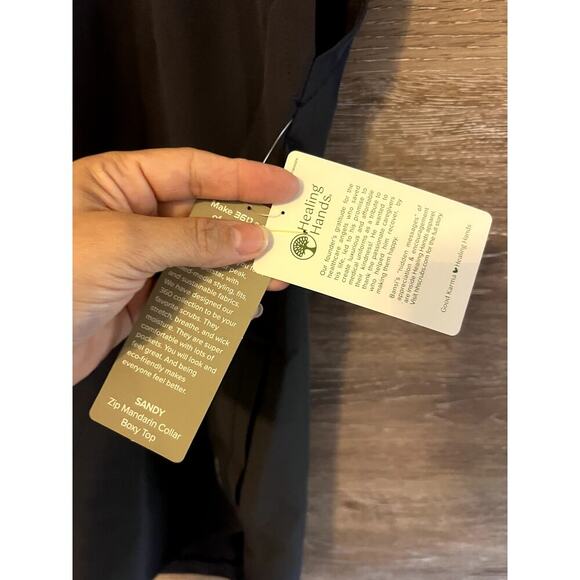 Healing Hands Top size XS Dark gray NEW Short Sleeves Medical Uniform - Picture 3 of 10